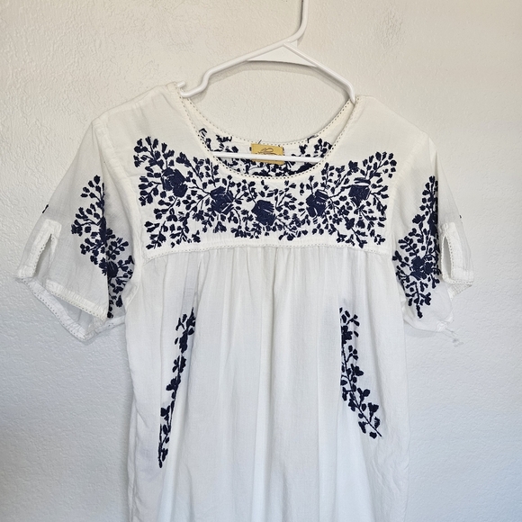 Roller Rabbit | Embroidered Cotton Dress White Blue, Womens Small - Picture 2 of 6